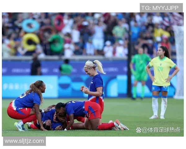 足球明星温暖瞬间抱起球迷感动全场的背后故事